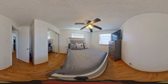 Building Photo - 5553 Crystal Way