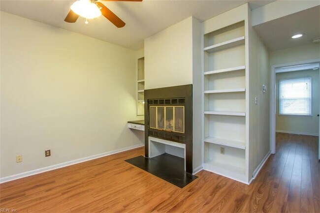 Building Photo - 1210 Stockley Gardens