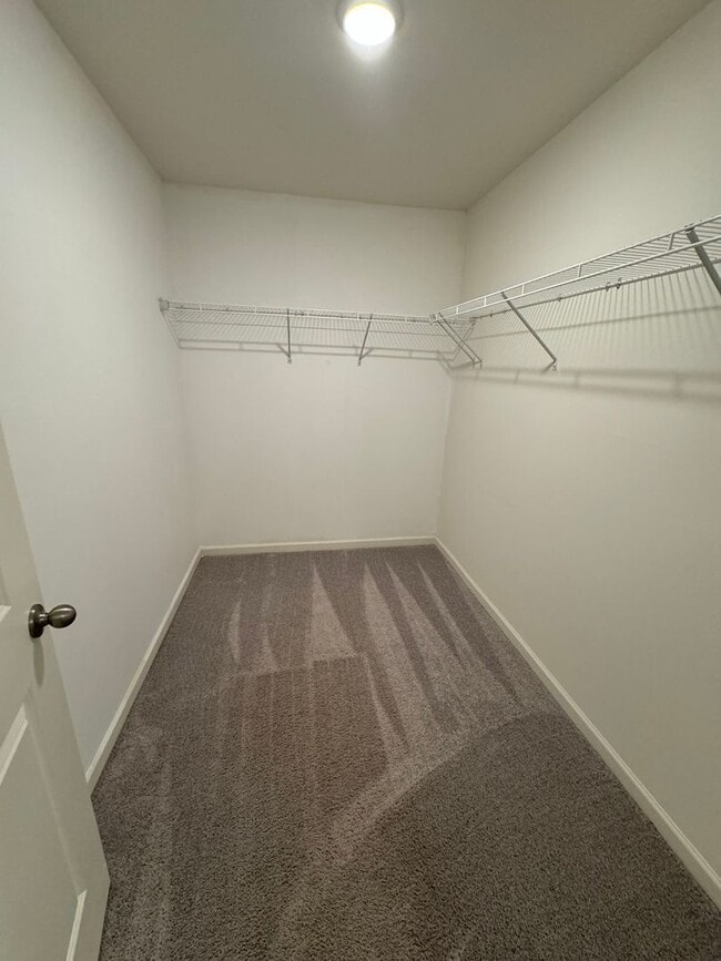 Building Photo - Nice 2/2.5 Townhouse in Cartersville- $1,495