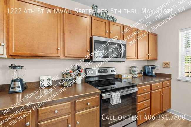 Building Photo - 1222 4th St W