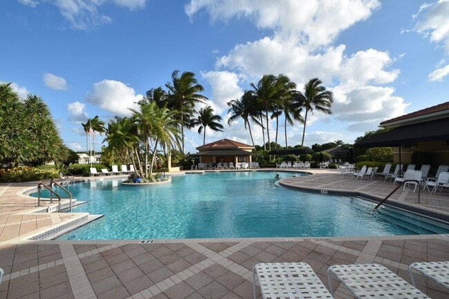 Building Photo - 11595 Pamplona Blvd