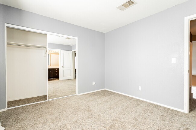 Guest room 2. - 8600 Mirada del Sol Dr