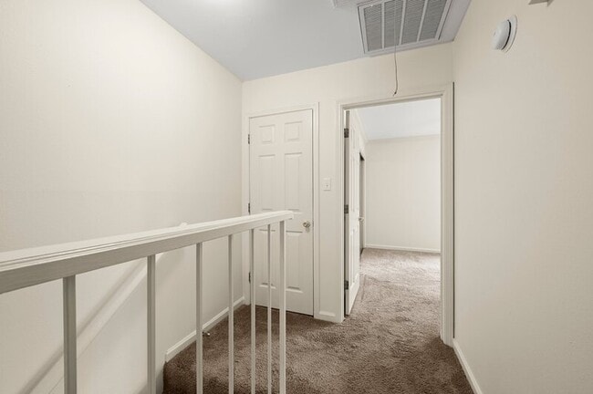 Building Photo - 5374 Rosedown Ct