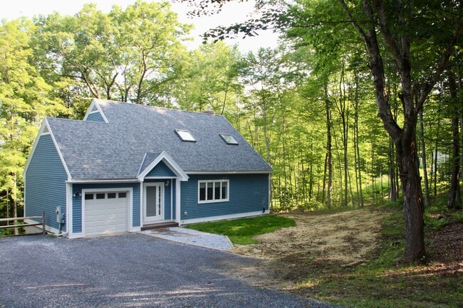 Primary Photo - 202 N Ridge Run
