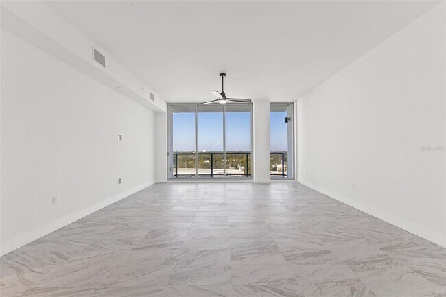 Building Photo - 777 3rd Ave N