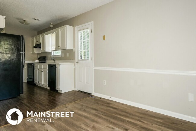 Building Photo - 4354 Rosswood Dr