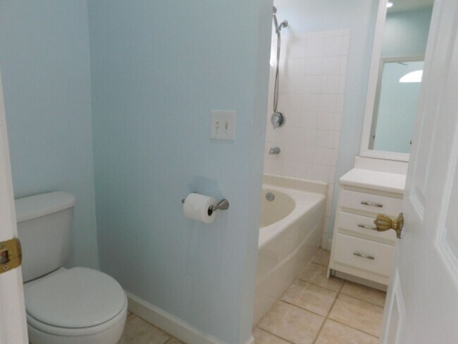 Building Photo - Condo Available At The Preserve of Indigo Run