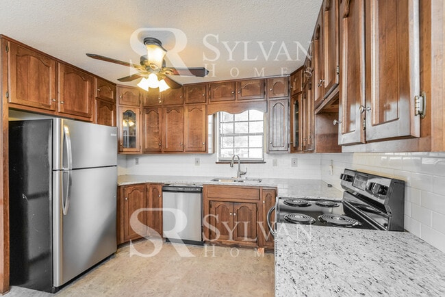 Building Photo - Living where You Love is Good for your Heart!