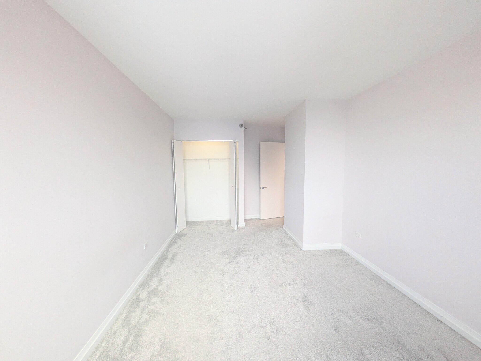 second bedroom - 33 W Ontario St