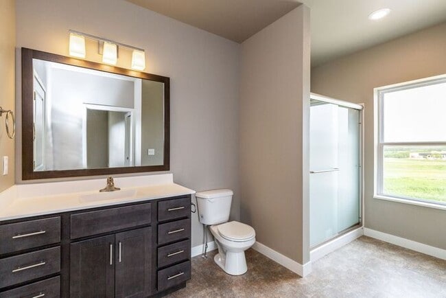 Building Photo - $1,595| 2 Bedroom, 2 Bathroom Condo | Pet Friendly* | Available for December 1st, 2025 Move In!*