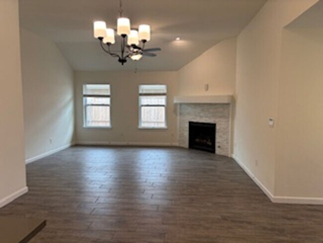 Building Photo - 18104 Austin Ct