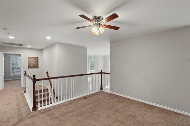 Building Photo - 604 Mozart Way