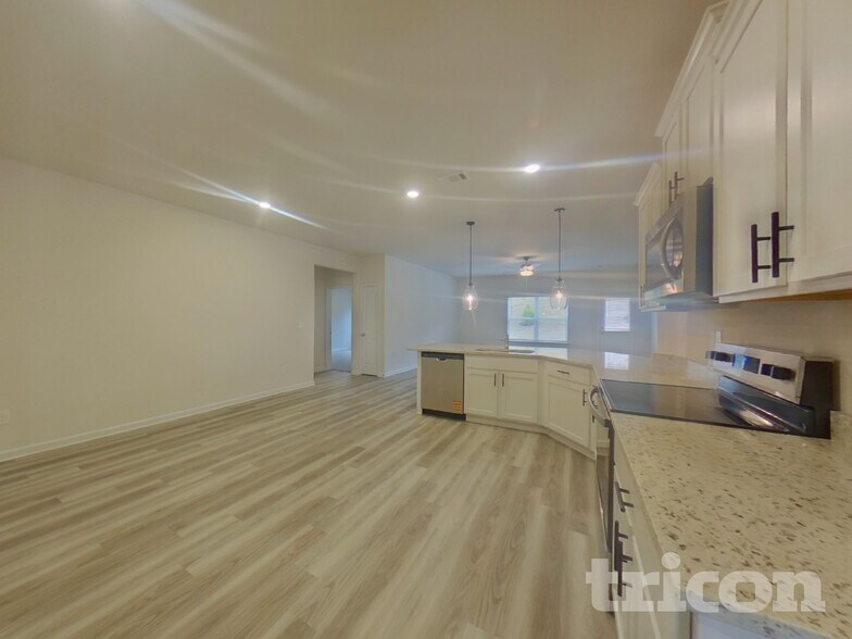 Building Photo - 280 Oliver Dr