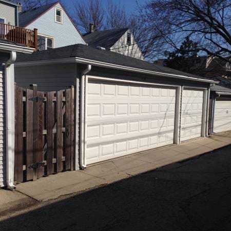 Building Photo - 4108 Maplewood N Ave