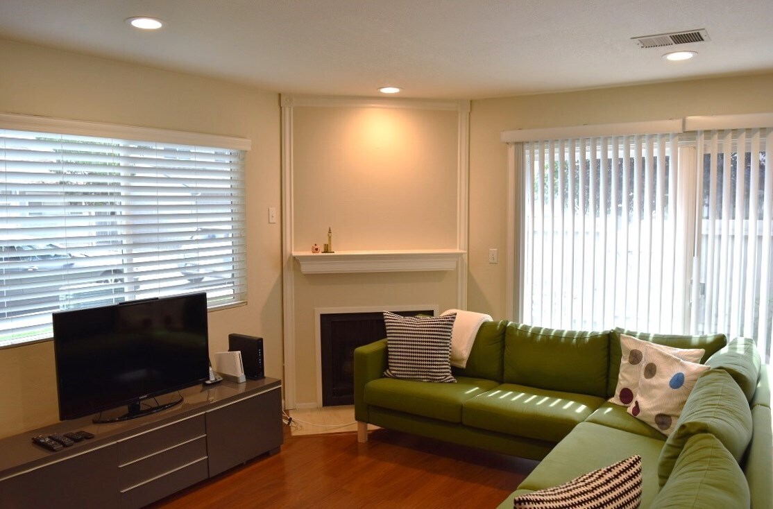 Living room 2 - 497 Daisydell Court