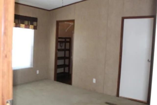 Building Photo - 591 Rose Garden Dr