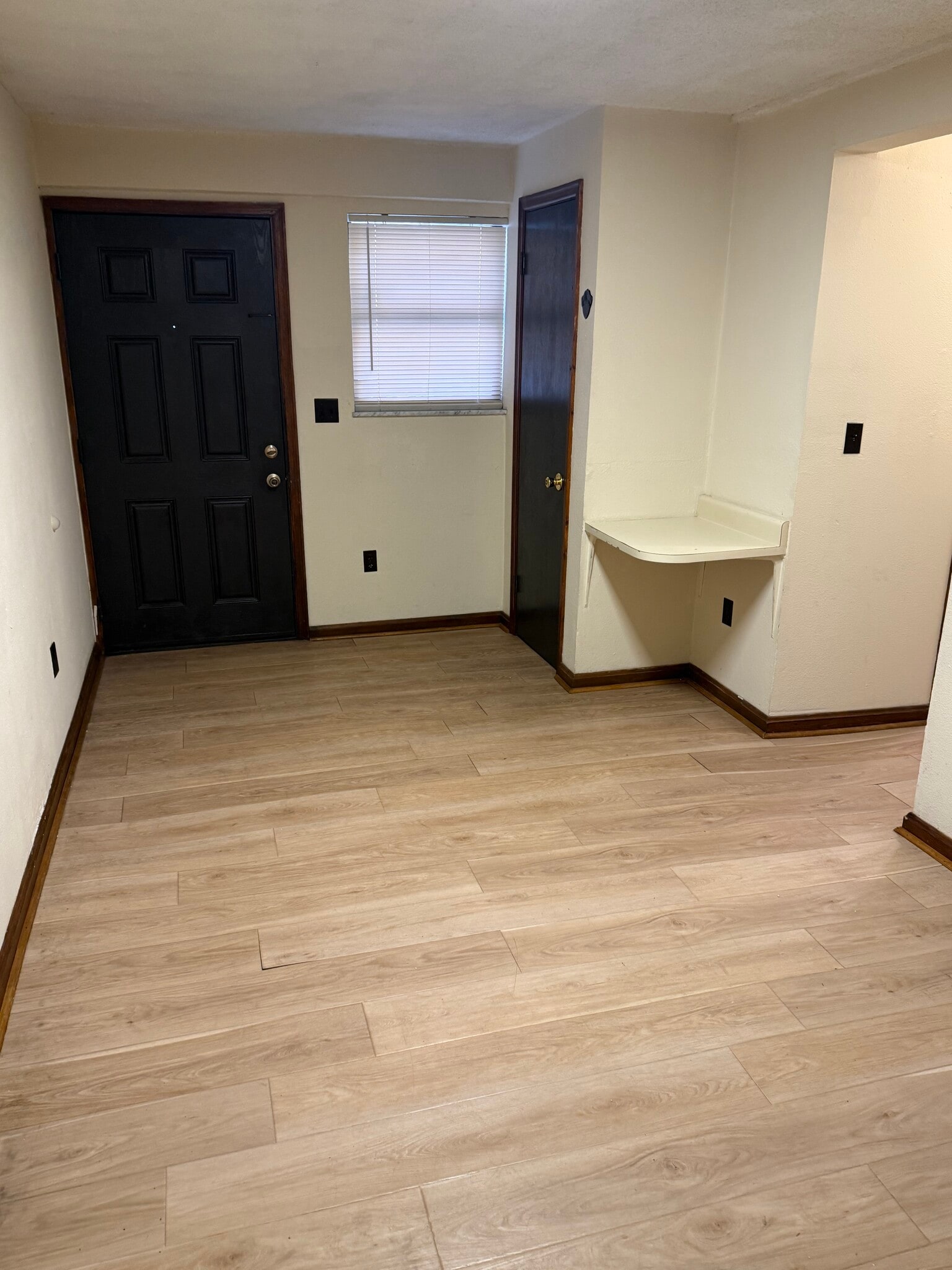 View of the living room from the opposite side of the room - 1810 7th Ave