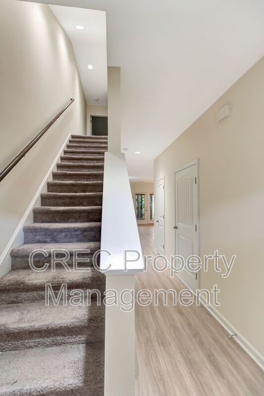 Building Photo - 140 Buchanan Cir