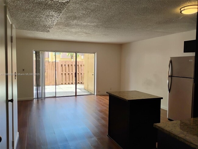 Building Photo - 5845 Blueberry Ct