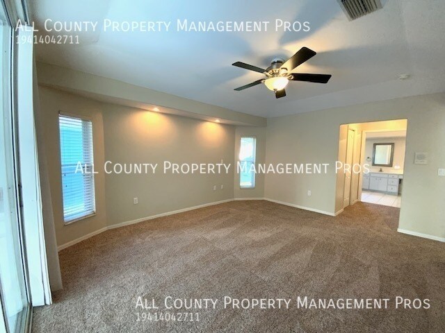 Building Photo - 5521 61st Ln E