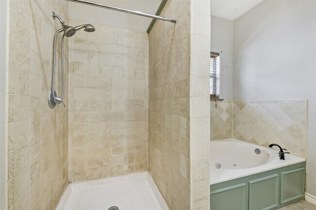 Building Photo - 165 Magnolia Bend