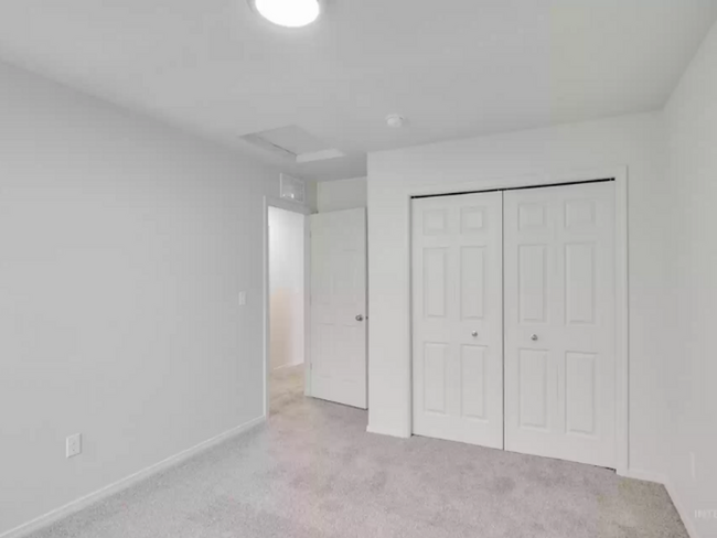 Building Photo - 2523 E Moon Eye Dr