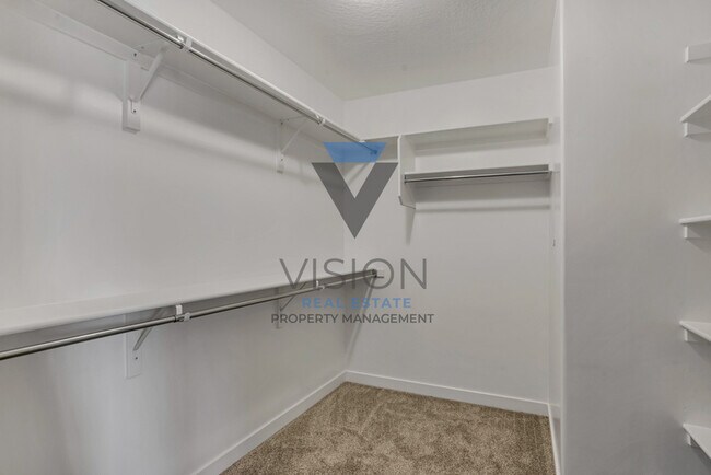 Building Photo - 4093 W Harmony Dr