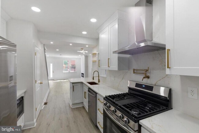 Building Photo - 1226 S 22nd St