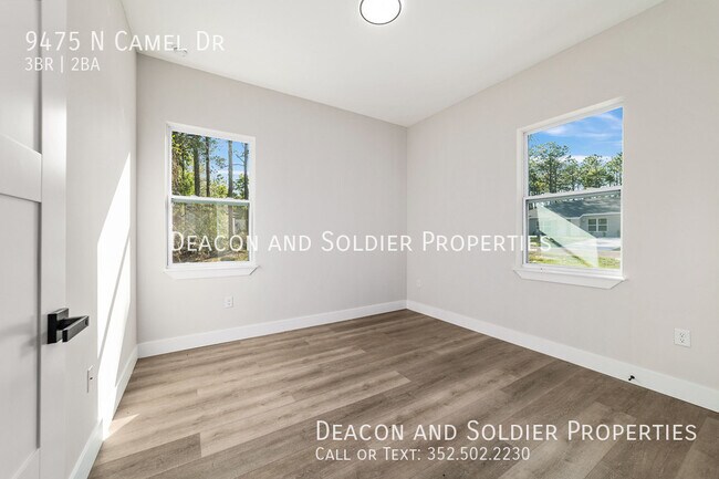 Building Photo - 9475 N Camel Dr