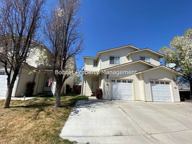 Building Photo - 217 Meadowood Ct