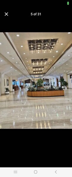 LOBBY - 801 Brickell Bay Dr