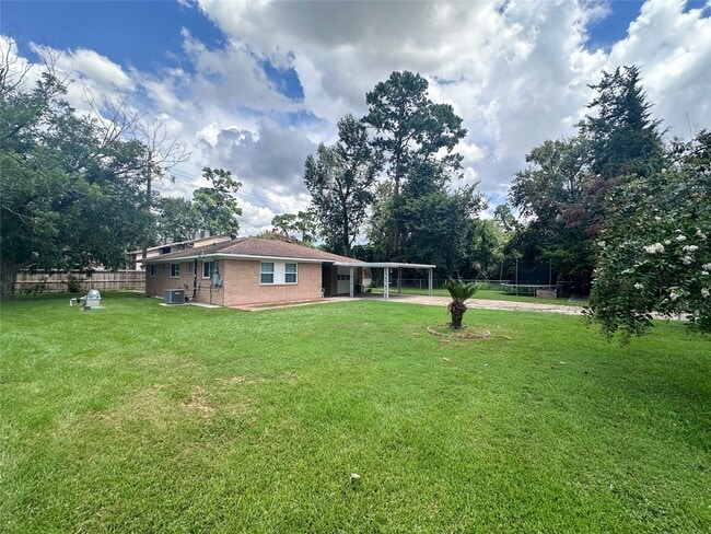 Primary Photo - 17706 Wild Oak Dr