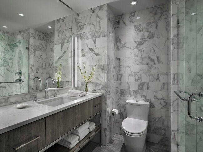 Building Photo - 701 18th St NW