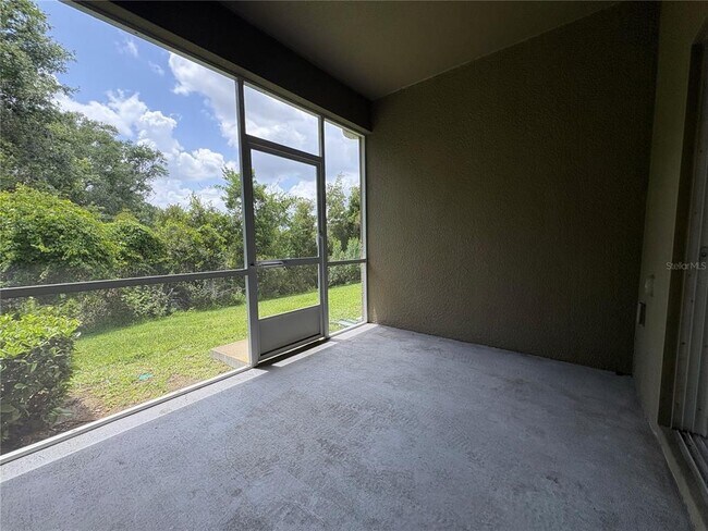 Building Photo - 2427 Willimette Dr