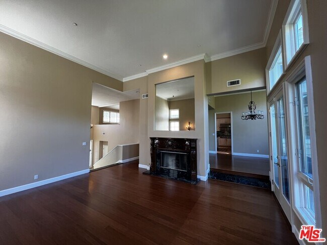 Building Photo - 2357 Brookshire Ln