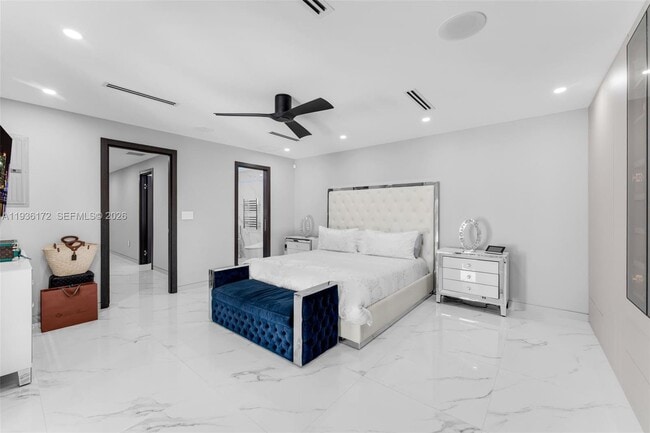 Building Photo - 2845 SW 127th Ave