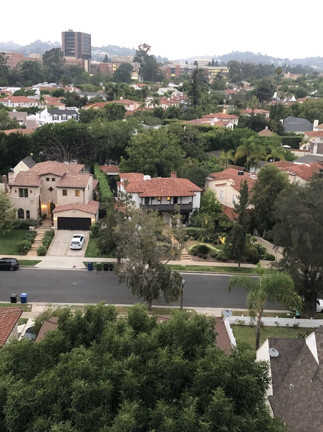 Living room view - 10751 Wilshire Blvd