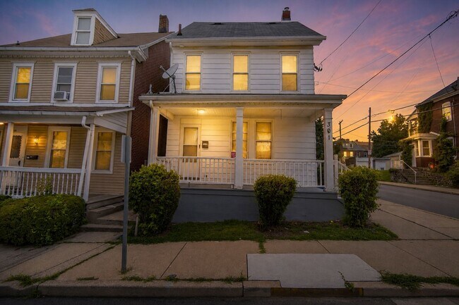 Building Photo - 301 W Wilkes Barre St