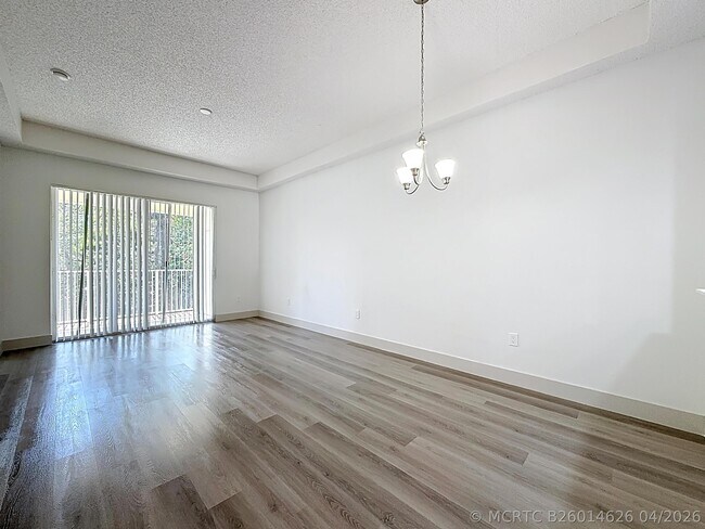Building Photo - 3180 N Haverhill Rd