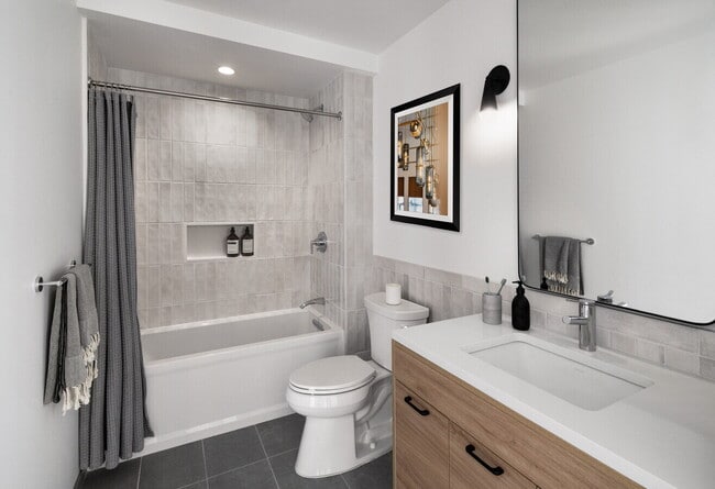Building Photo - Stylish 1-Bedroom Retreat in the Heart of ...