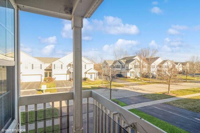 Building Photo - 637 Arbor Cir