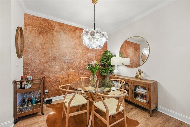 Building Photo - 815 McGill Park Ave NE