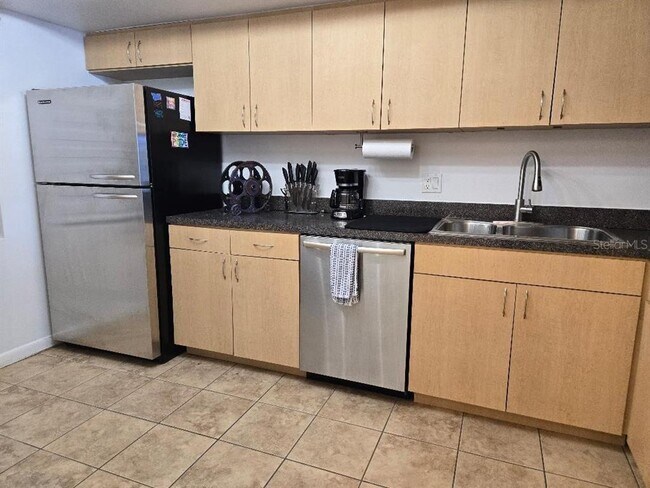 Building Photo - 4908 38th Way S