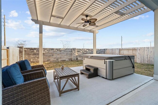 Building Photo - 614 Sandy Bay Ln