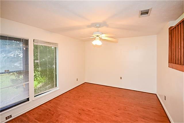 Building Photo - 2814 Field Line Dr
