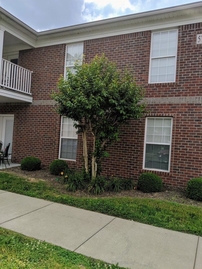 Building Photo - 5601 Chariot Run Dr