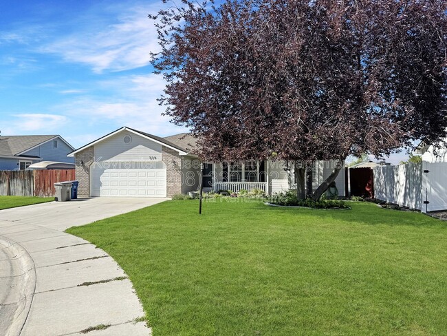 Building Photo - 534 Seasons Ct