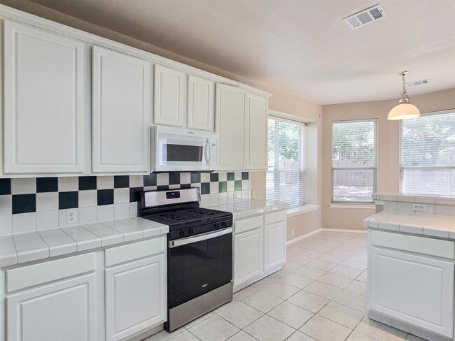 Building Photo - 17692 Box Canyon Terrace