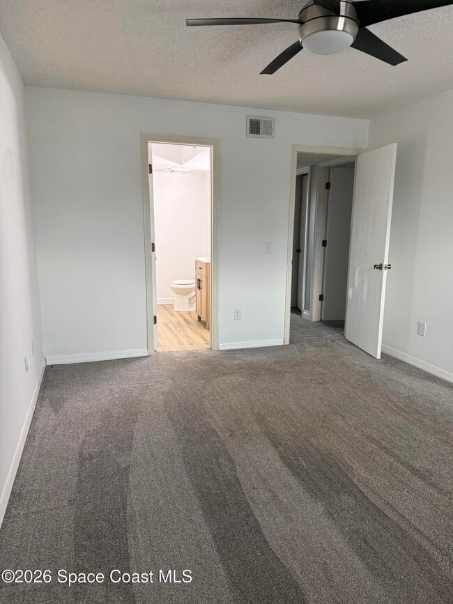 Building Photo - 7170 US-1