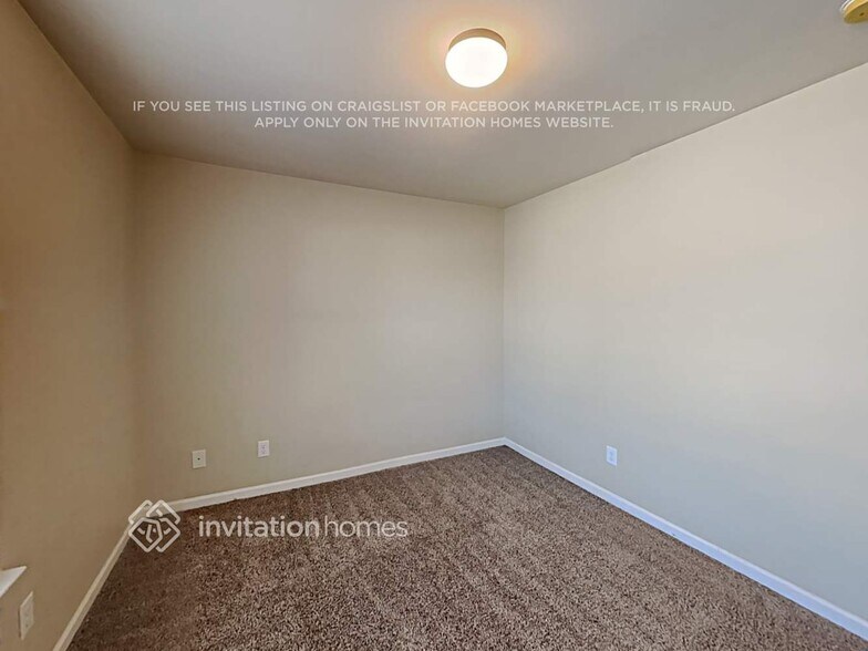 Building Photo - 117 Rockefeller Ln